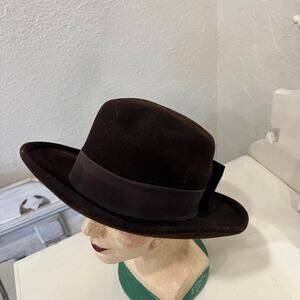Bloomingdale’s 100% Wool Chocolate Vintage Fedora